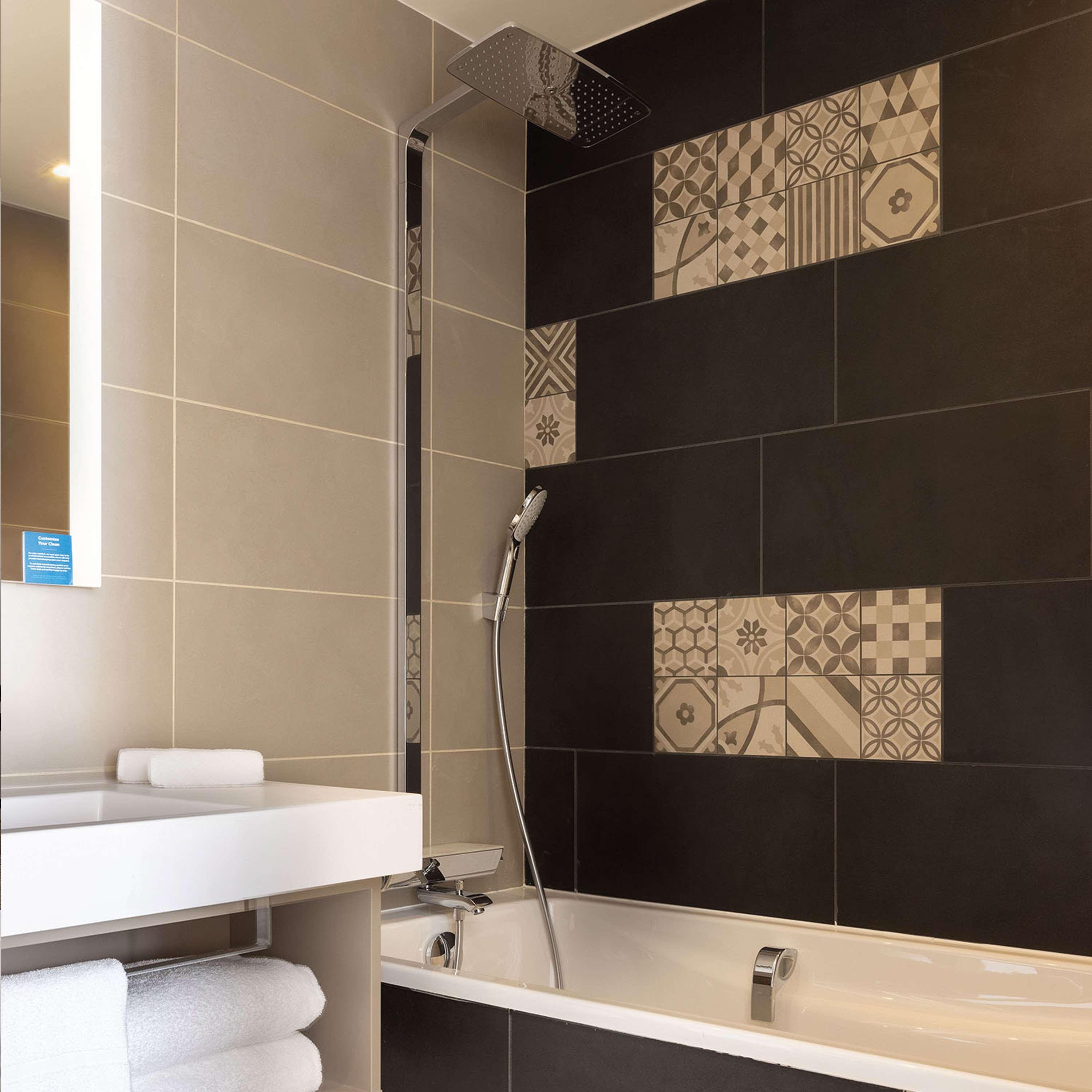 Hilton Garden Inn Tours Centre, France מראה חיצוני תמונה