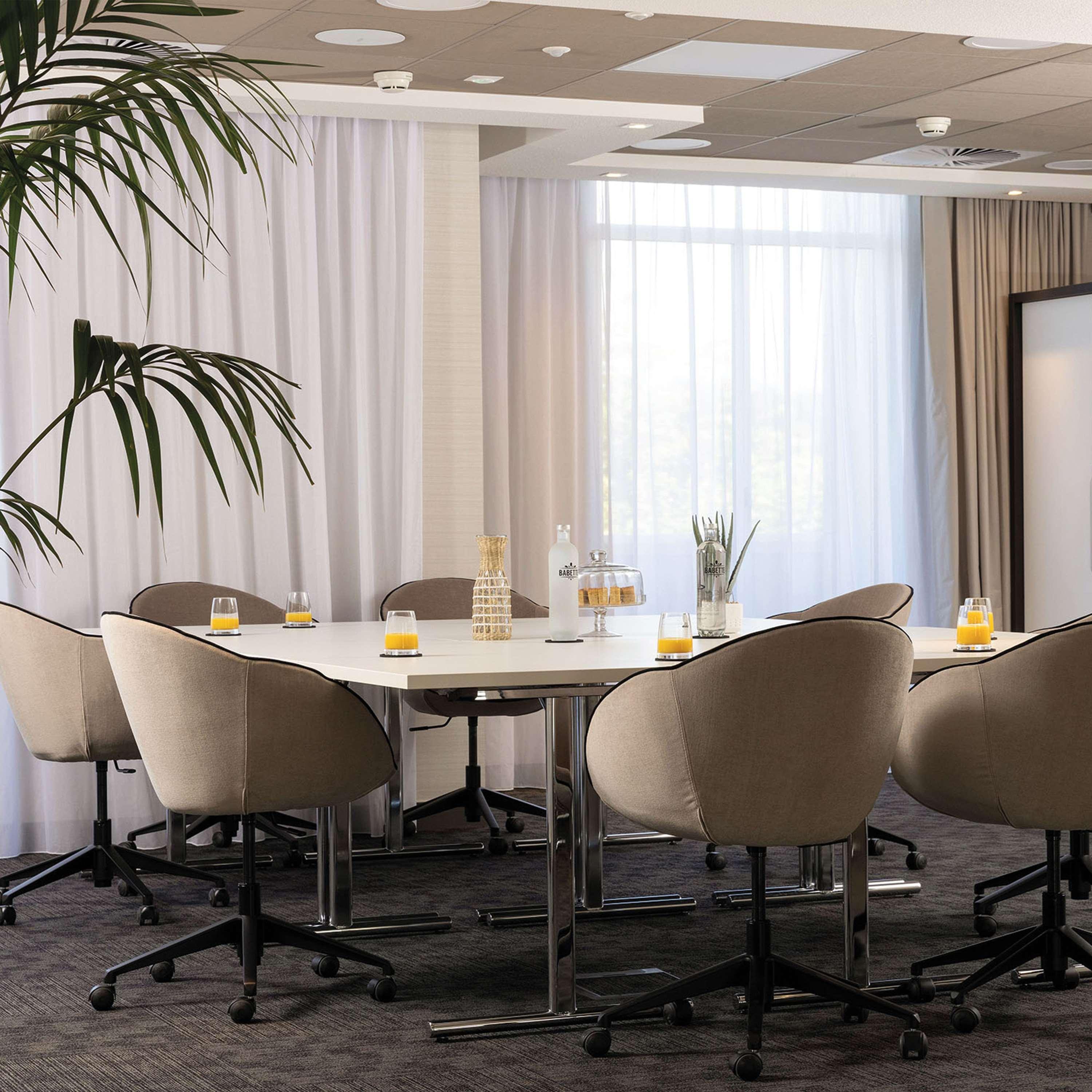 Hilton Garden Inn Tours Centre, France מראה חיצוני תמונה